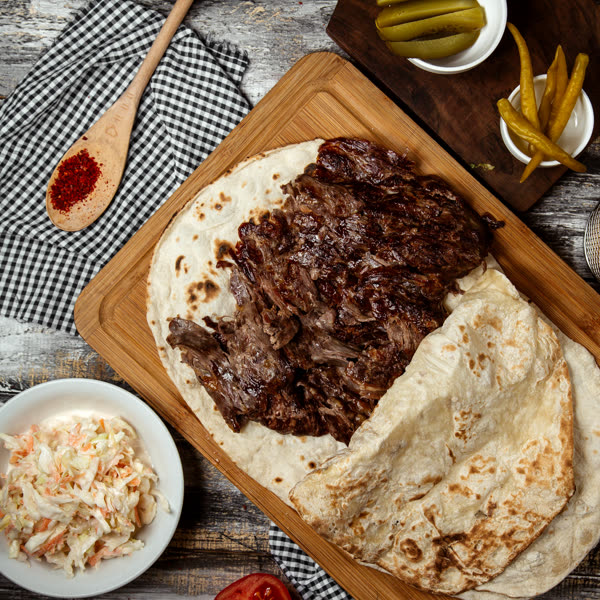 Lavaşta et döner dürüm