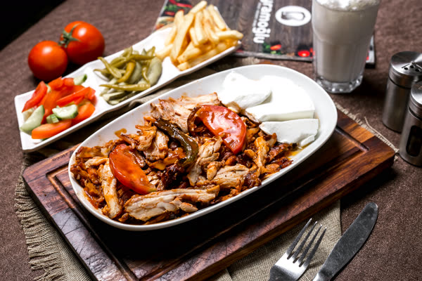 Porsiyon Tavuk Döner — Defne Yaprak Döner