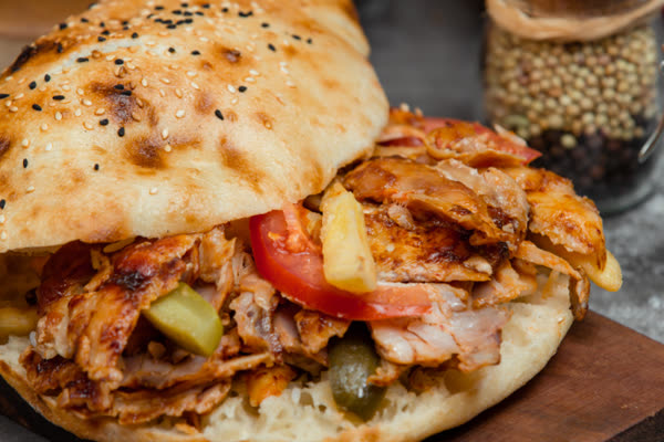 İskenderun Tavuk Döner — Defne Yaprak Döner